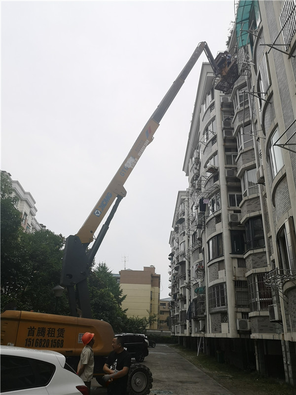 連云港高空平臺作業(yè)車